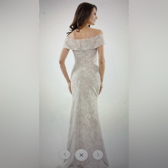 BNWT Rina DiMontella cap sleeve jacquard light blue gown size 14 - Picture 3 of 4